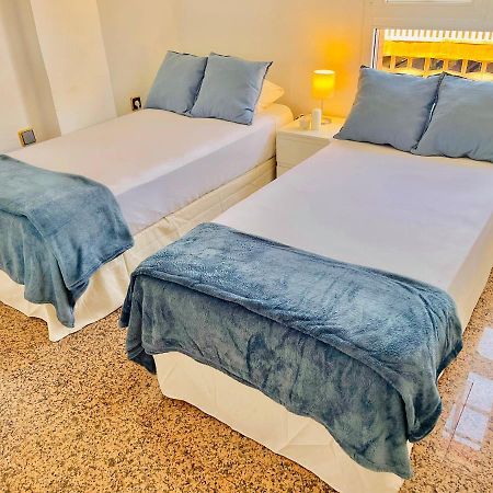 Encantadora Habitacion Privada Cerca Del Mar Málaga Exteriör bild