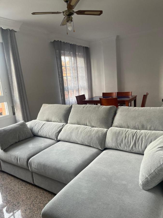 Encantadora Habitacion Privada Cerca Del Mar Málaga Exteriör bild